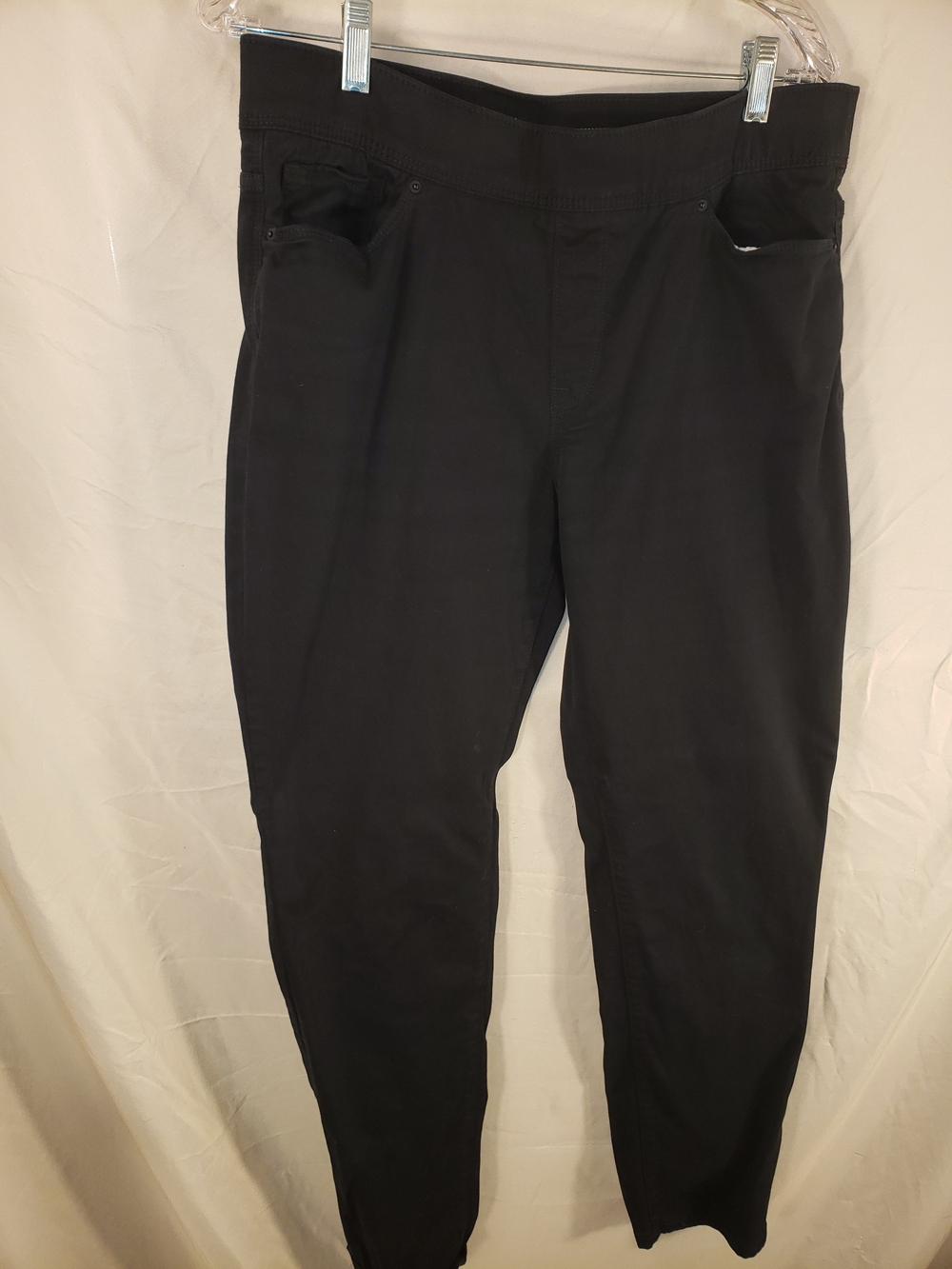 Levi's Women's Black Jeggings - Slim Fit
